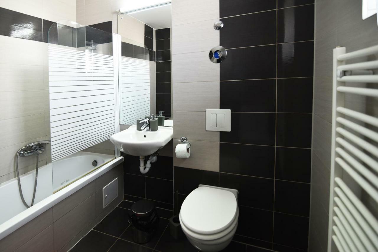Avantgarden 57 Apartamento Braşov Exterior foto